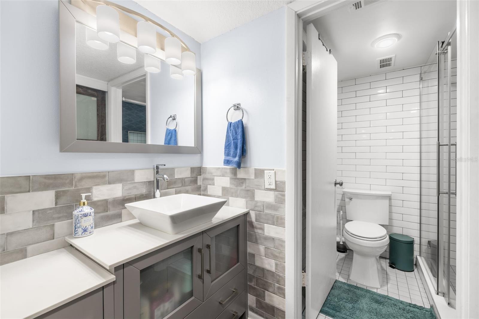 TARPON POINT CONDO - Residential