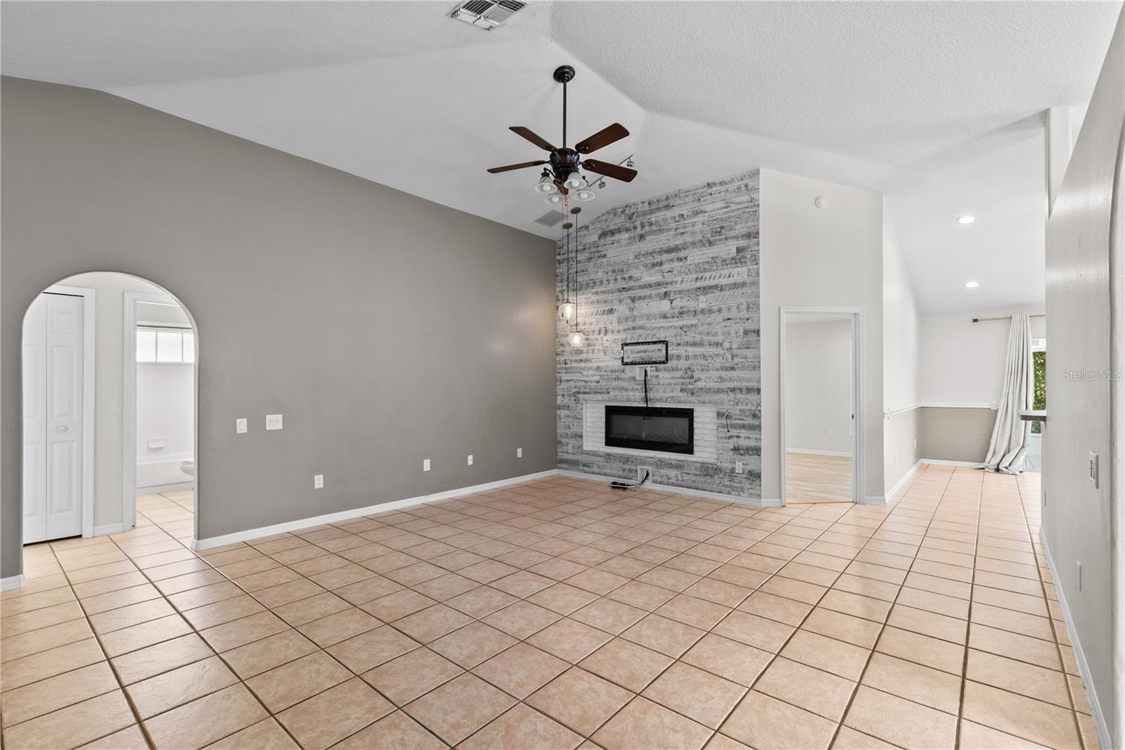 1935 WESTPOINTE CIRCLE