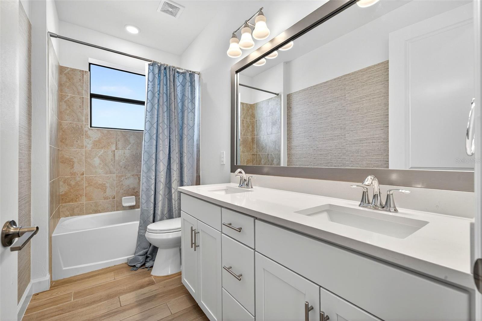 LORRAINE LAKES PH IIB-1 & IIB-2 - Residential