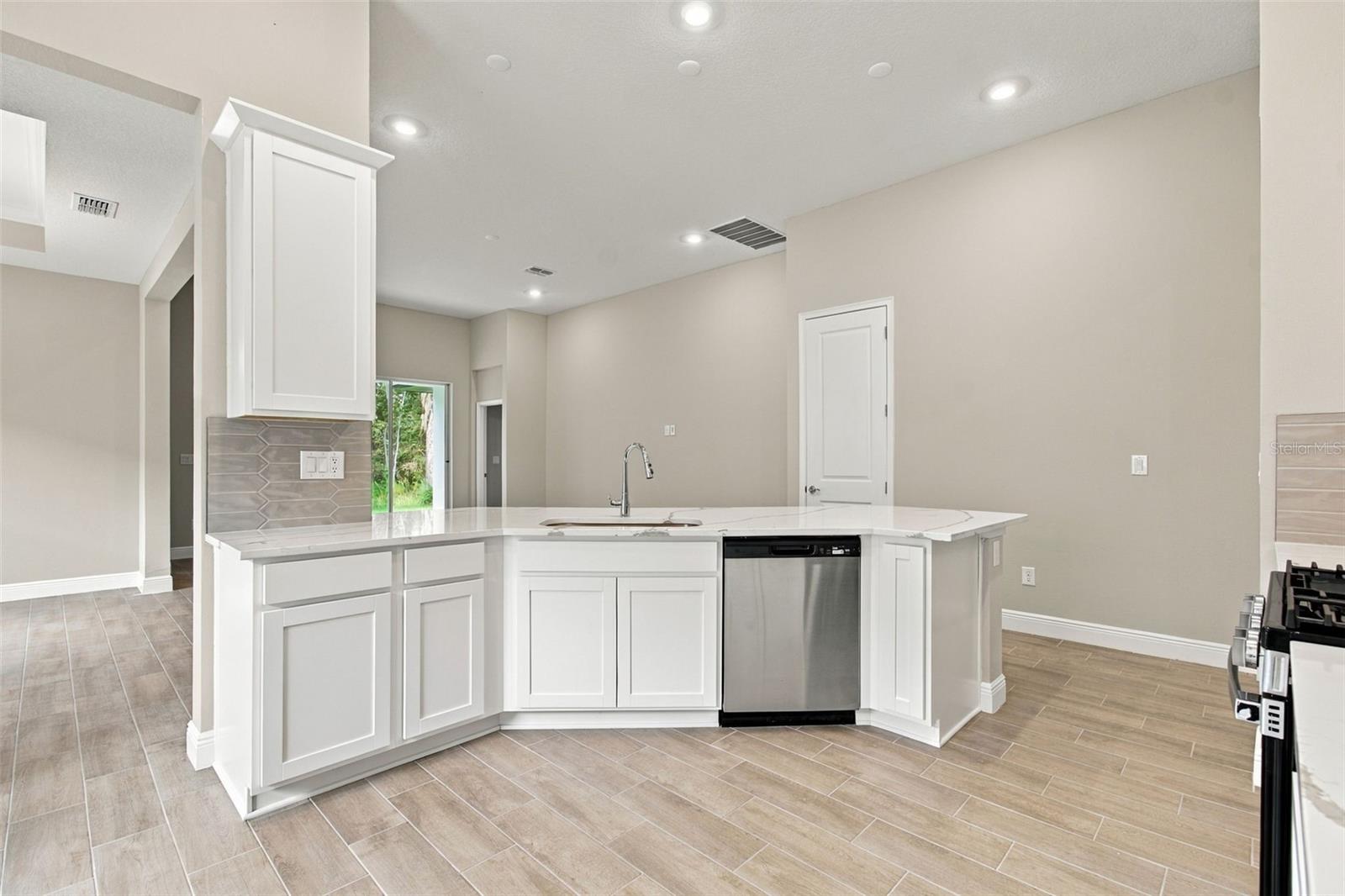 19461 FOREST GARDEN COURT
