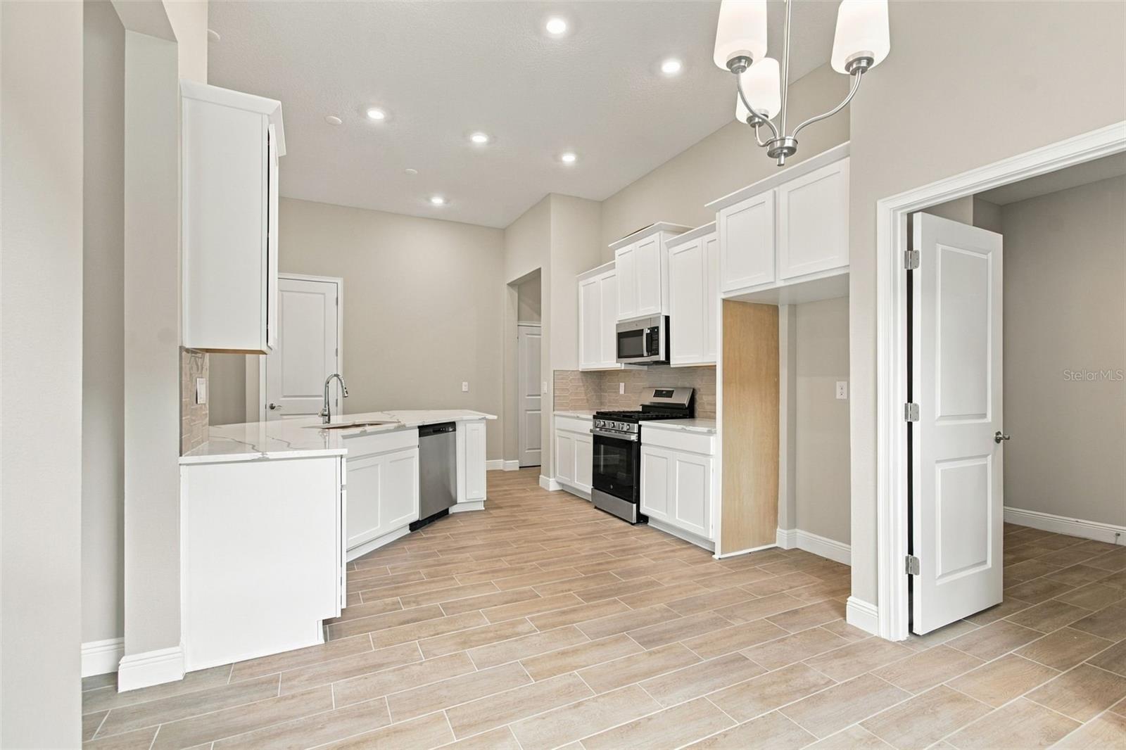 19461 FOREST GARDEN COURT