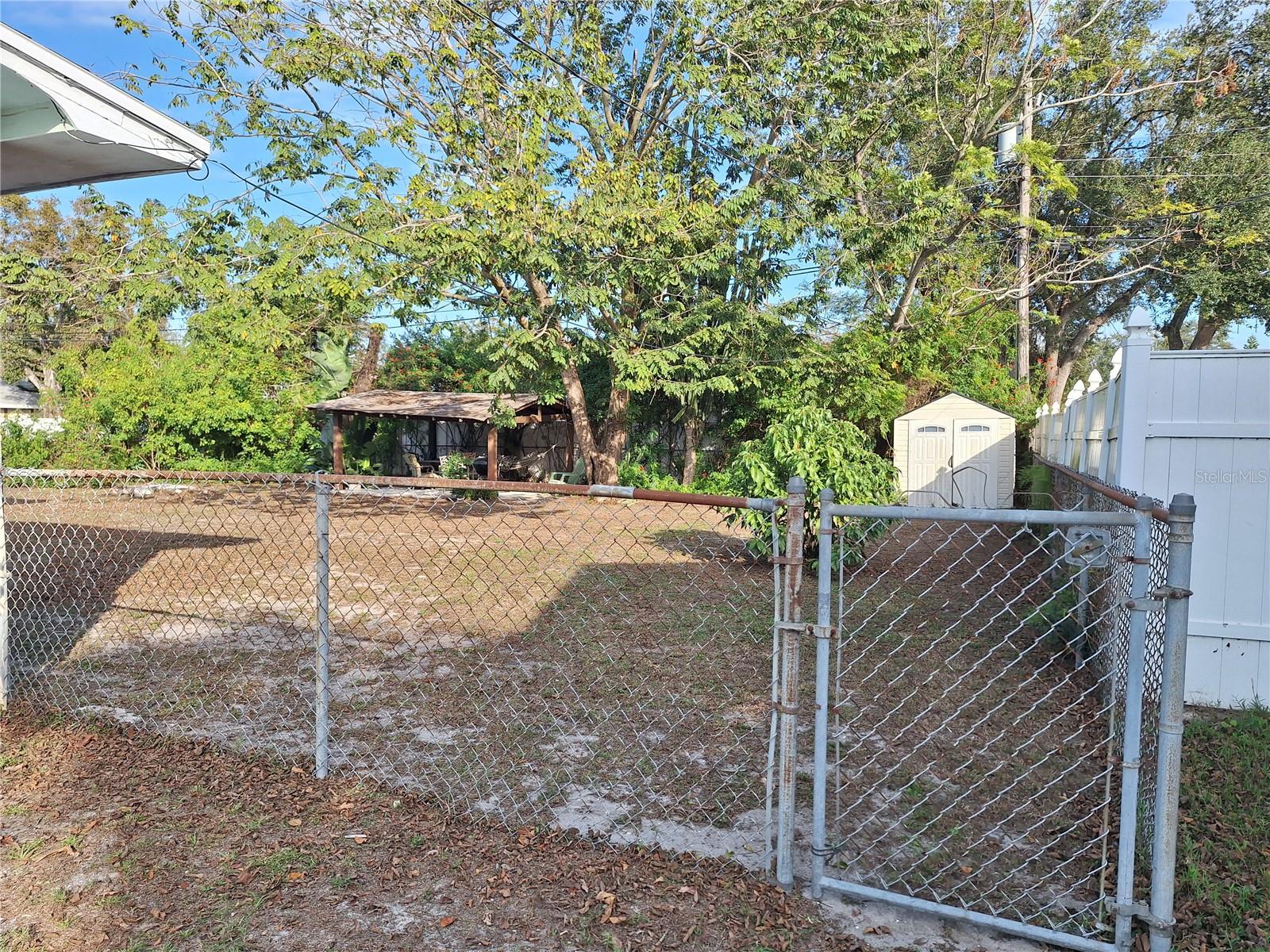 PINELLAS TERRACE - Residential