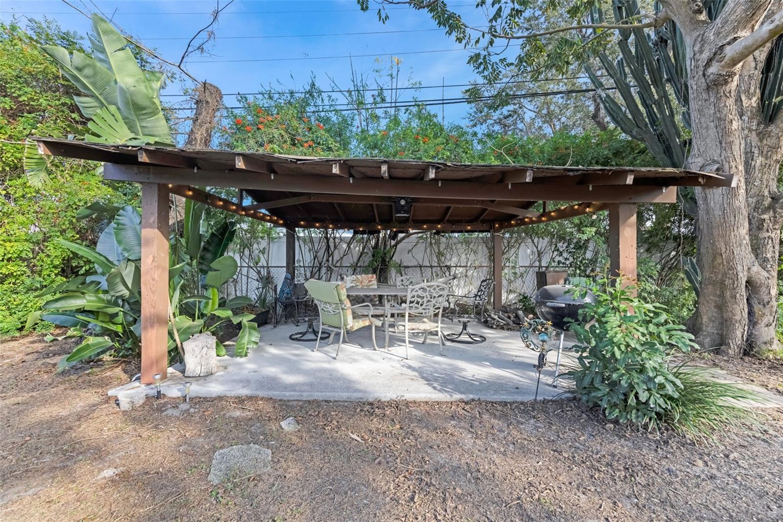 PINELLAS TERRACE - Residential