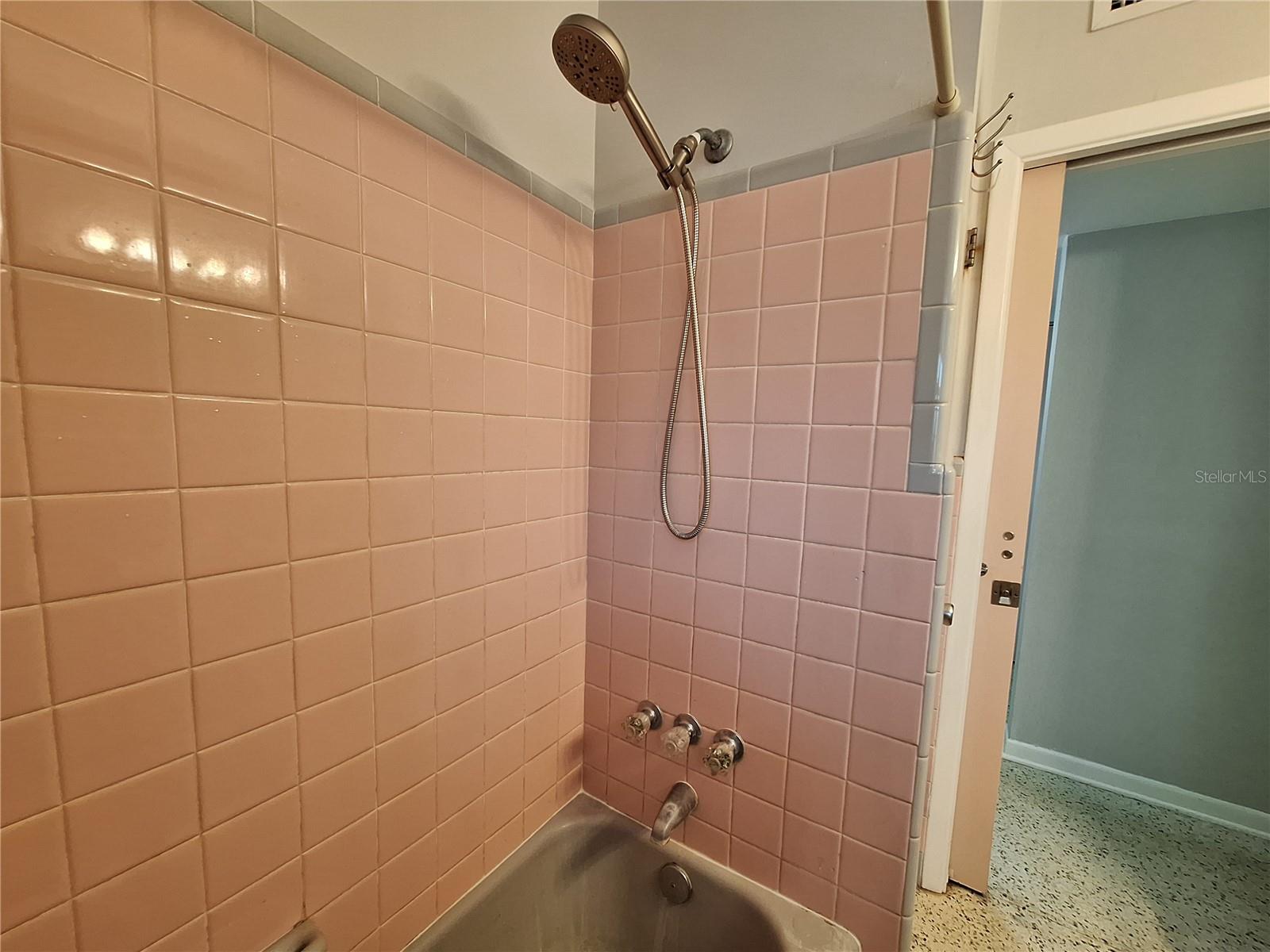 PINELLAS TERRACE - Residential