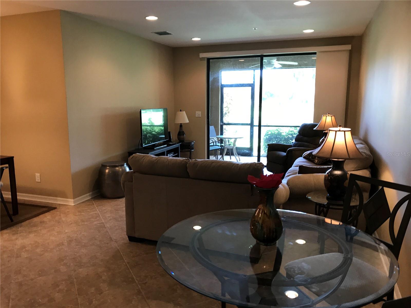 PALMA SOLA TRACE CONDO OR2185/736 - Residential Lease