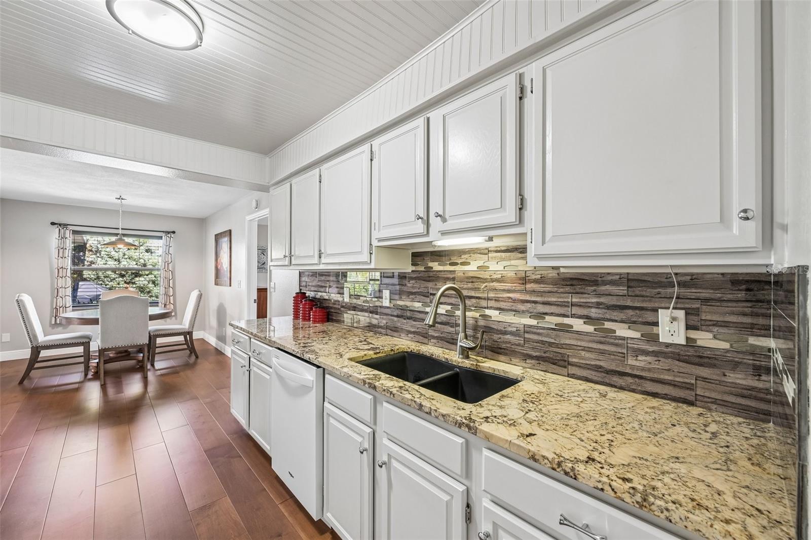 SUN CITY CENTER UNIT 52 - Residential