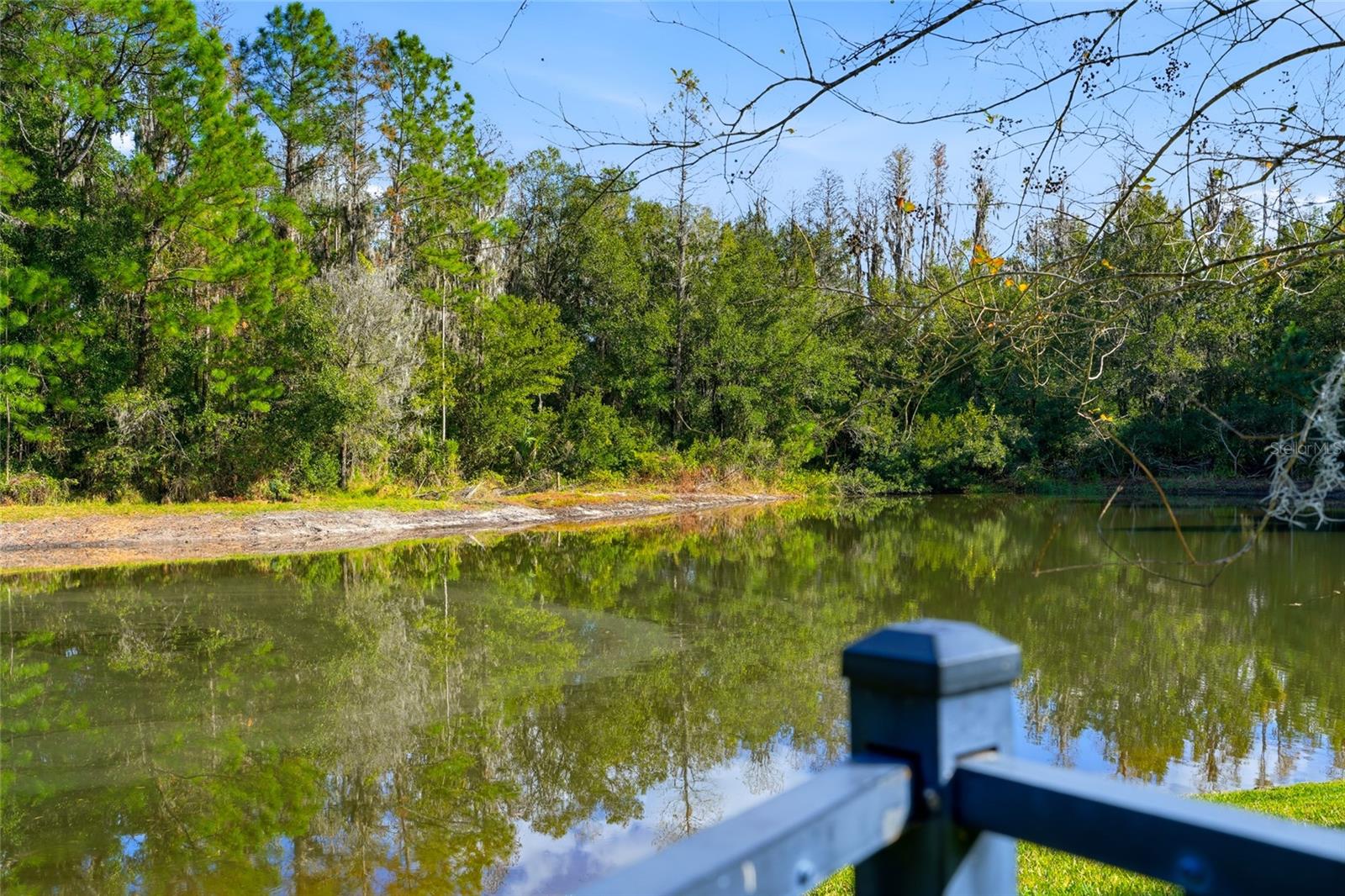 MEADOW POINTE 03 PRCL DD & Y - Residential Lease