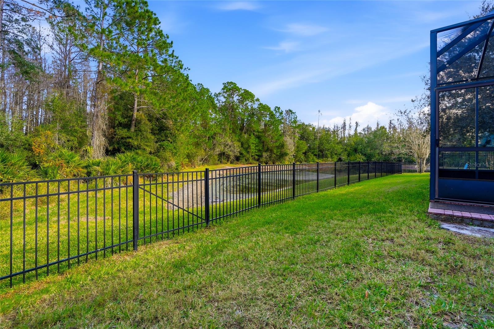 MEADOW POINTE 03 PRCL DD & Y - Residential Lease