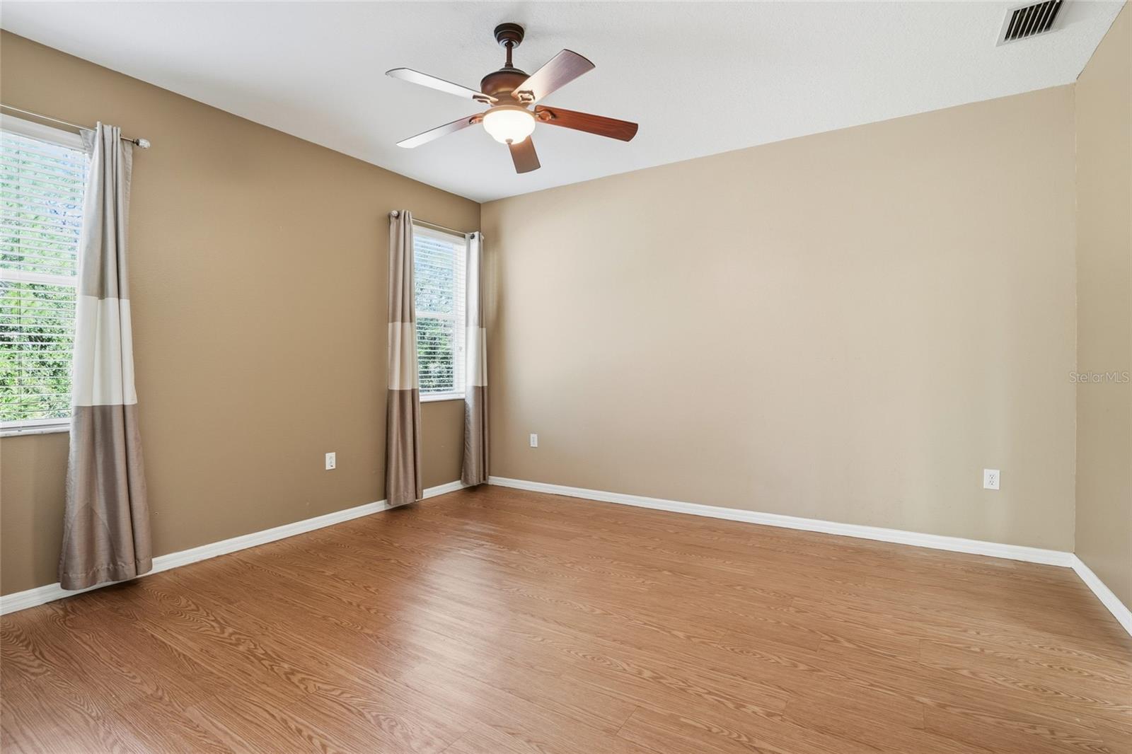 MEADOW POINTE 03 PRCL DD & Y - Residential Lease