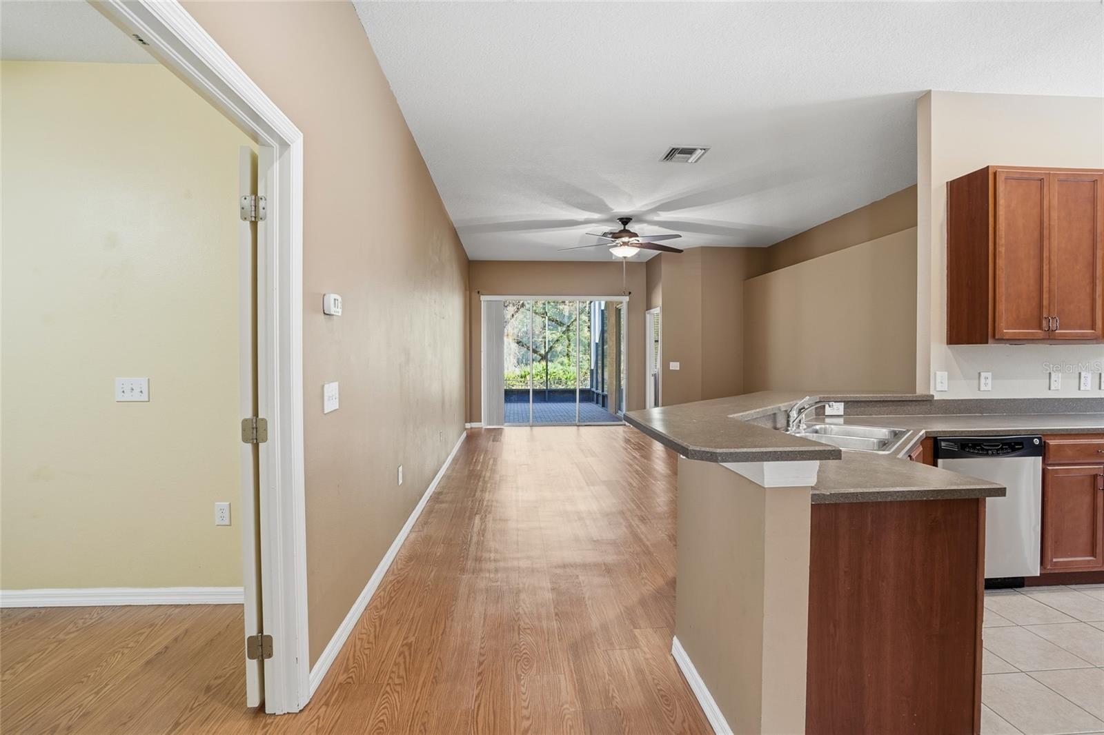 MEADOW POINTE 03 PRCL DD & Y - Residential Lease