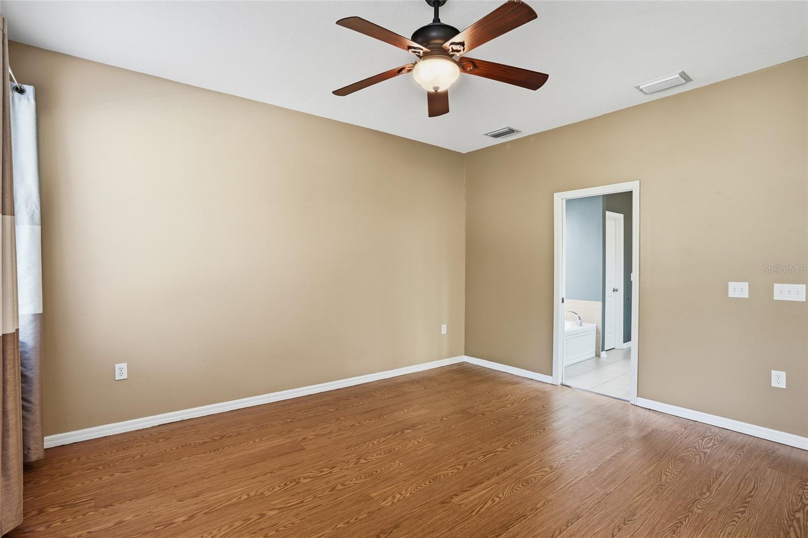 MEADOW POINTE 03 PRCL DD & Y - Residential Lease