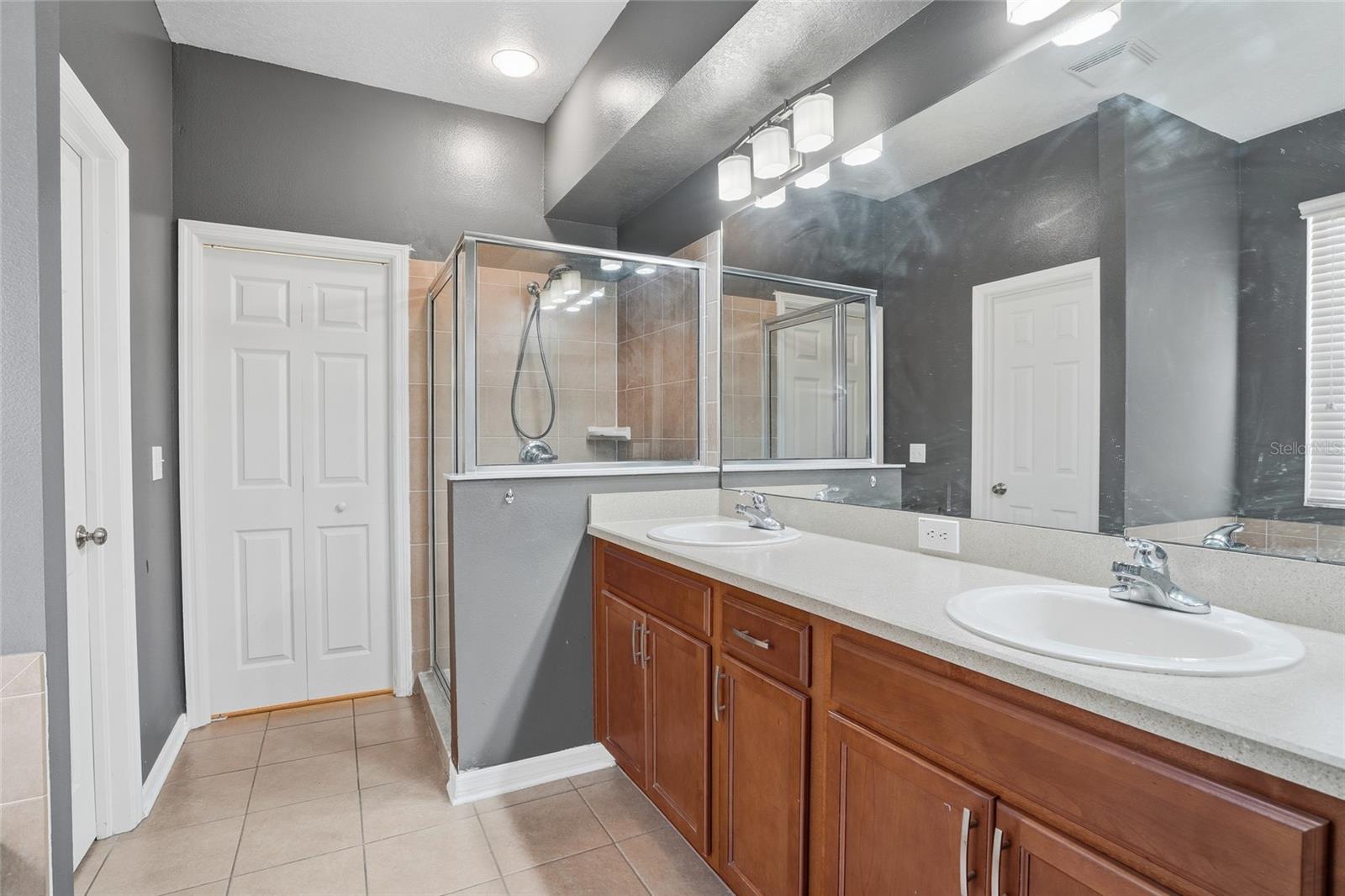 MEADOW POINTE 03 PRCL DD & Y - Residential Lease