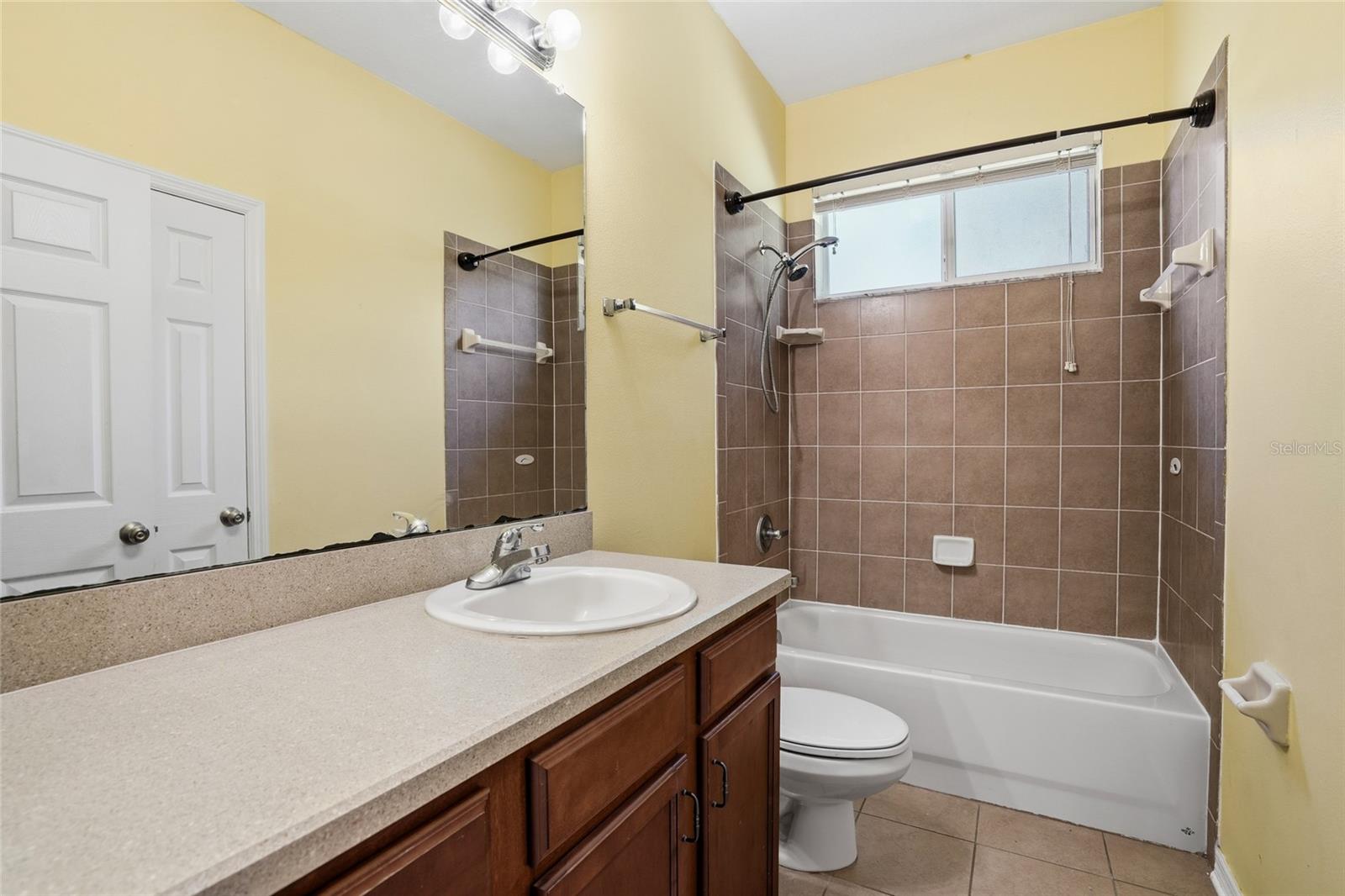 MEADOW POINTE 03 PRCL DD & Y - Residential Lease