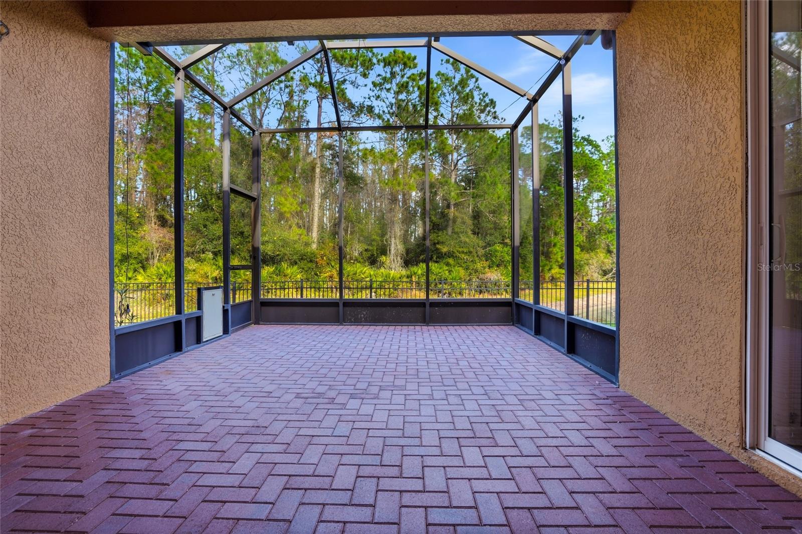 MEADOW POINTE 03 PRCL DD & Y - Residential Lease