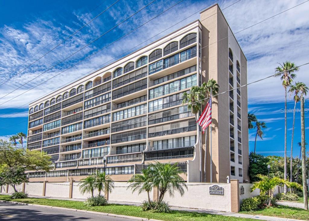One or more photo(s) has been virtually staged. Located in the heart of South Tampa with easy access to shopping, event venues, Hyde Park Village, Channelside, Airport and our iconic Bayshore Boulevard. This charming 2-bedroom 2-bathroom condominium boasts engineered hard wood floor, large sliders opening to the expansive balcony from every room. The kitchen features newer appliances, under the counter washer /dryer, stone counter tops, and upper and lower cabinets set just off the dining room. The spacious primary suite features a large ensuite bathroom and walk in closet. The second bedroom is across the living room offering a split floor plan. There is an exterior storage closet located on the t same floor as the residence and one covered assigned parking space under the building. The exterior of the building is newly painted with exterior improvements. A large assessment has recently been paid for by the owner. The Parkland Condominium is a gated community with 24 hour security, video surveillance, fitness center, library , and community room.