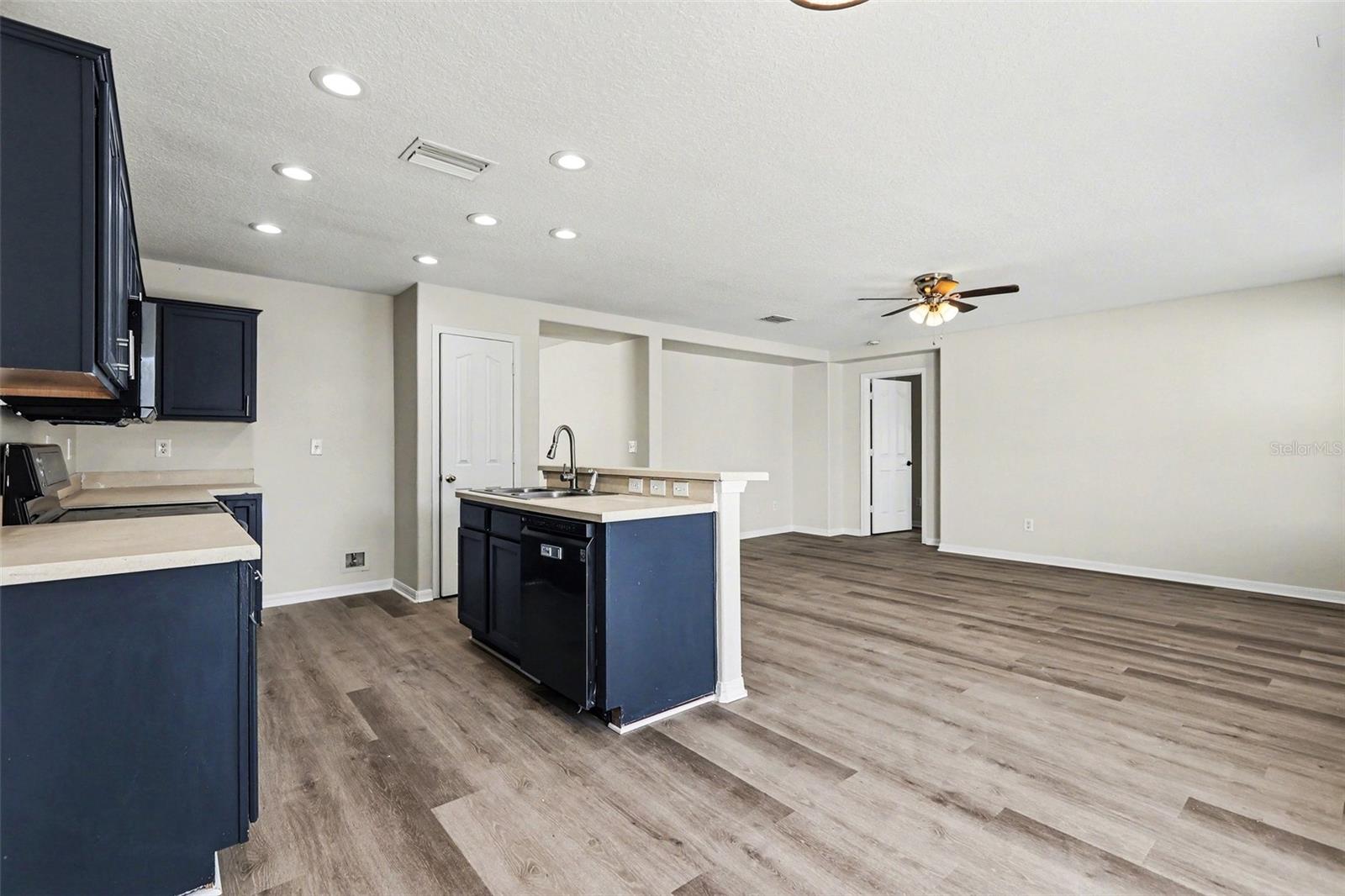 BLACKSTONE AT BAY PARK - Residential