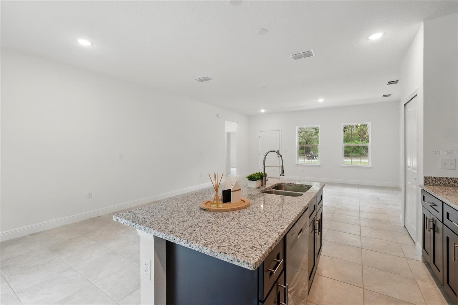 CITRUS SPGS UNIT 18 - Residential