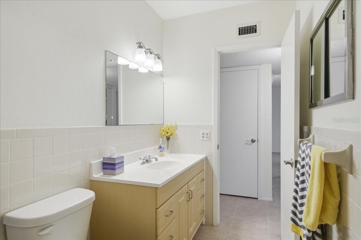 ON TOP OF THE WORLD - Residential