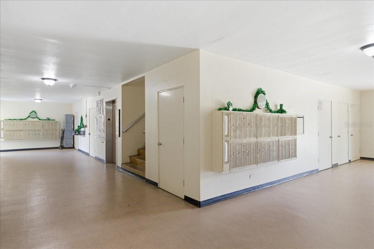 ON TOP OF THE WORLD - Residential