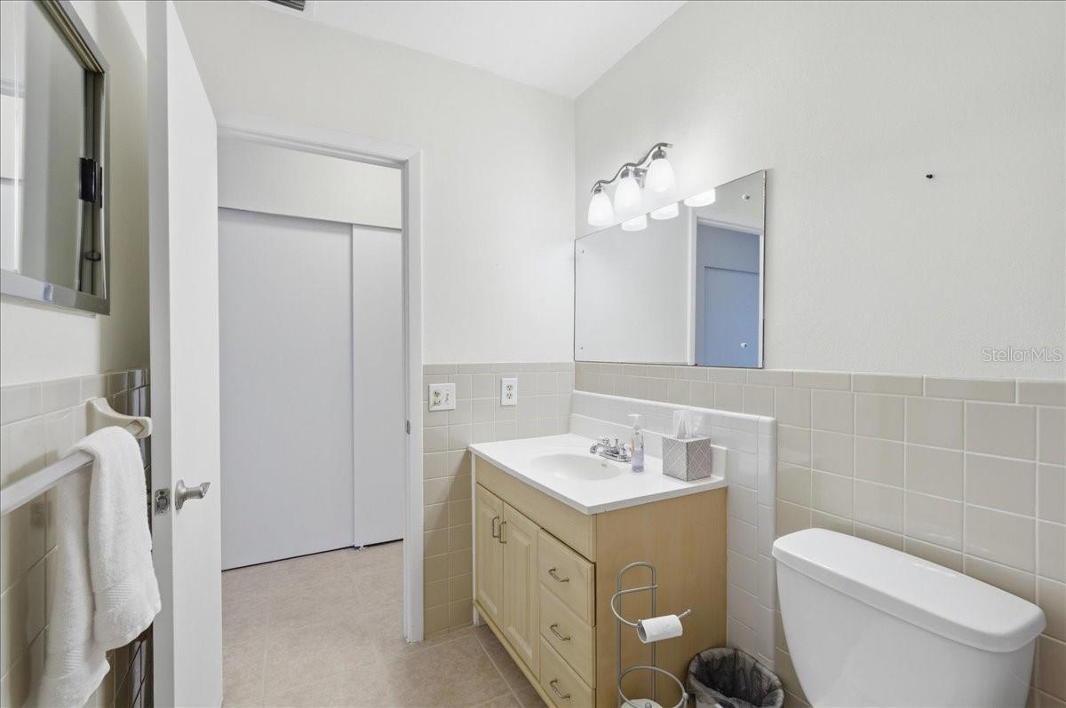 ON TOP OF THE WORLD - Residential