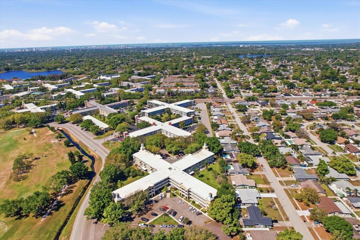 ON TOP OF THE WORLD - Residential