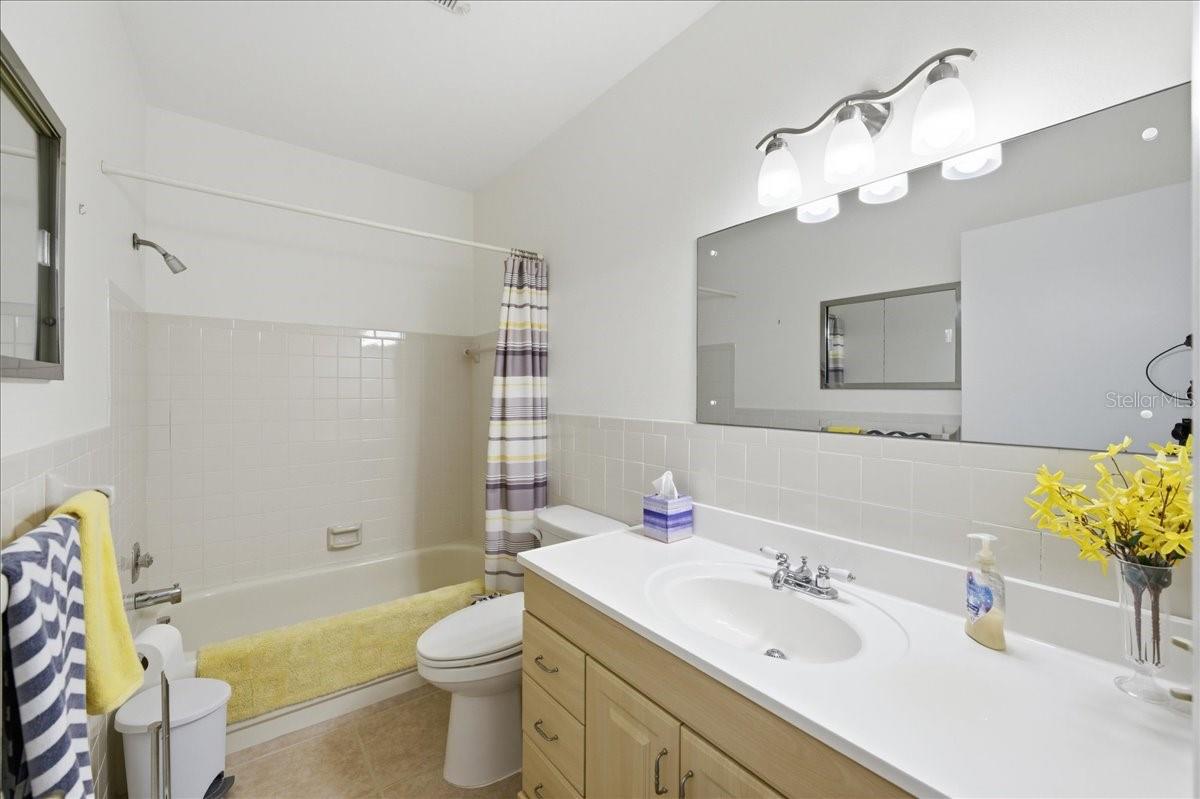 ON TOP OF THE WORLD - Residential