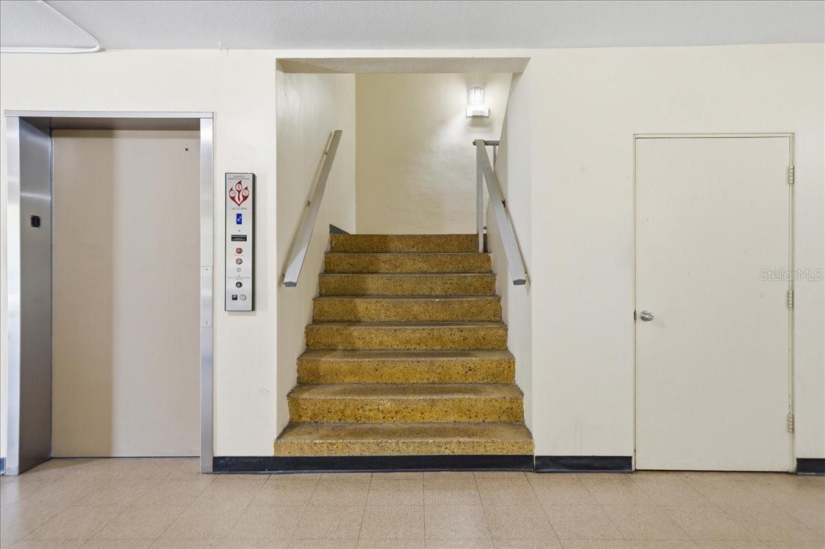 ON TOP OF THE WORLD - Residential