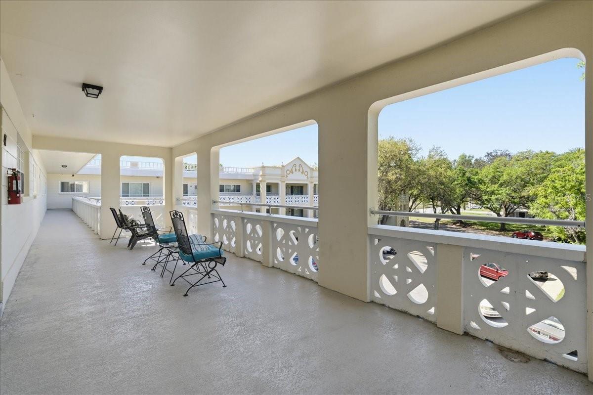 ON TOP OF THE WORLD - Residential