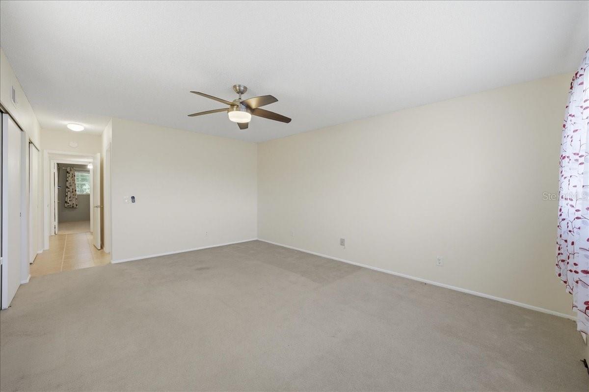 ON TOP OF THE WORLD - Residential