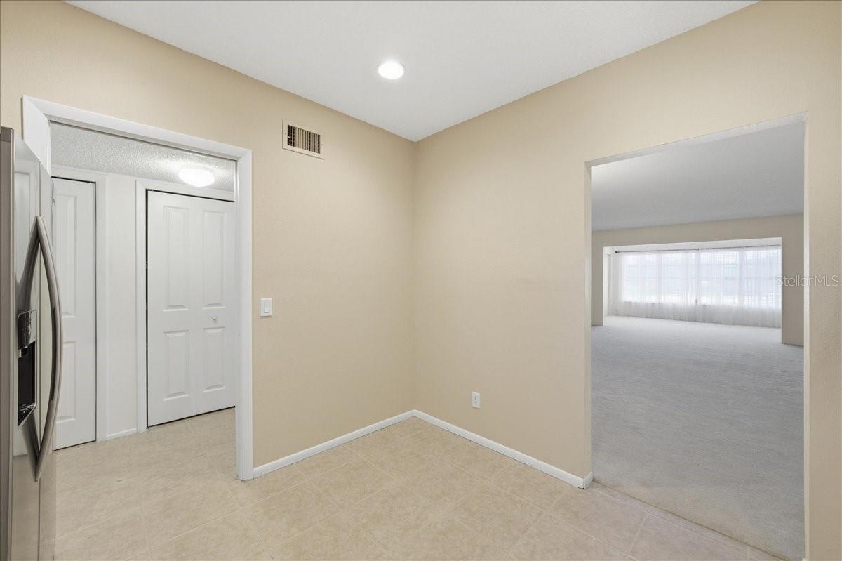 ON TOP OF THE WORLD - Residential