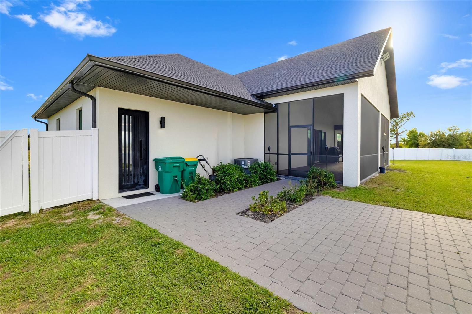 ROTONDA SANDS - Residential