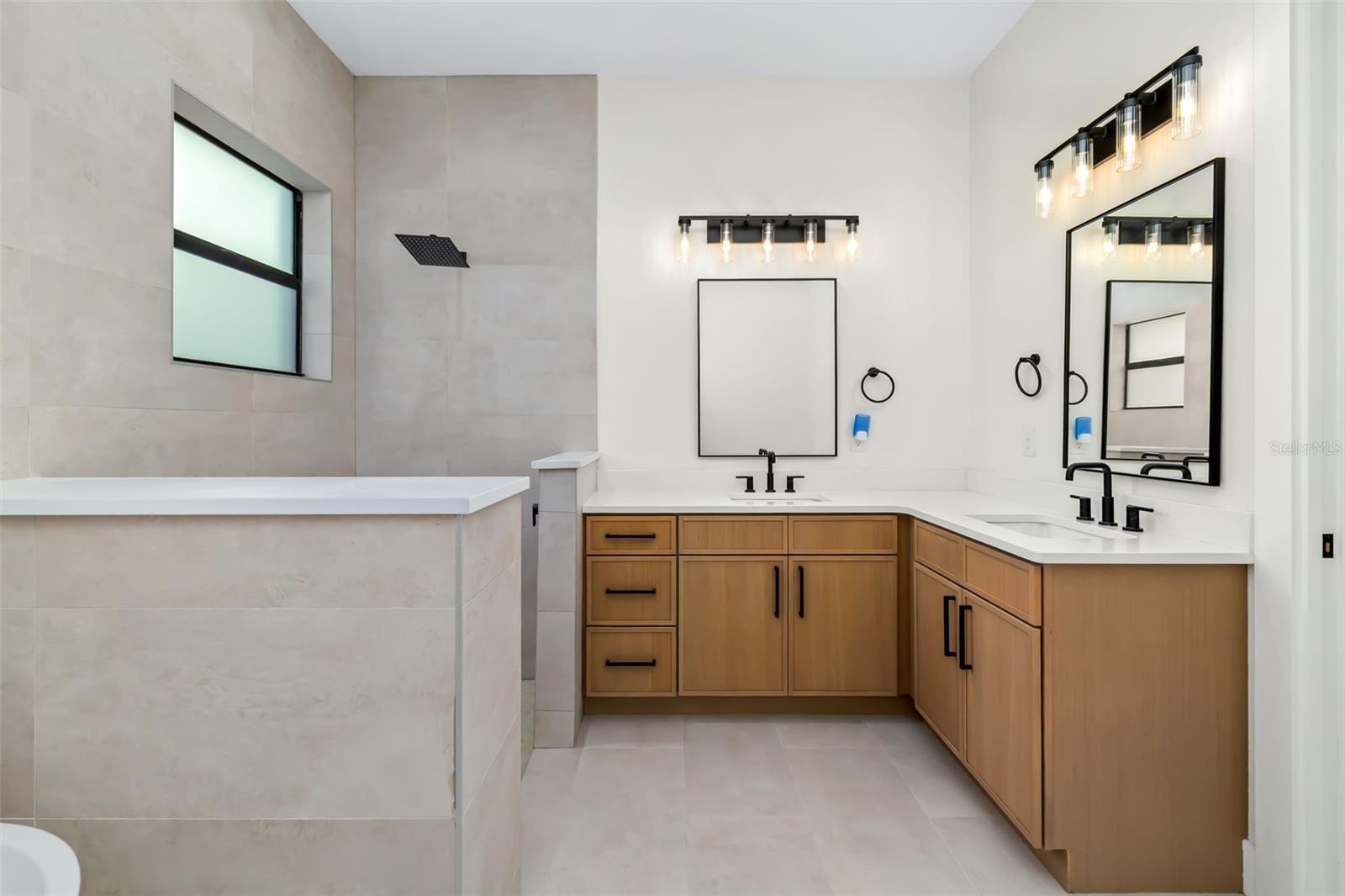 ROTONDA SANDS - Residential