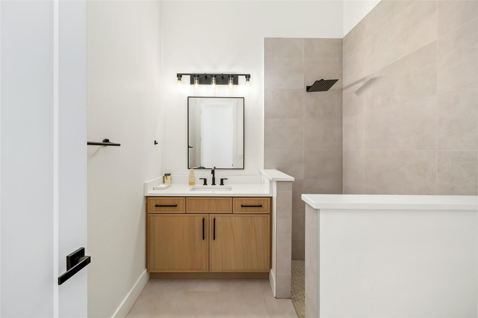 ROTONDA SANDS - Residential