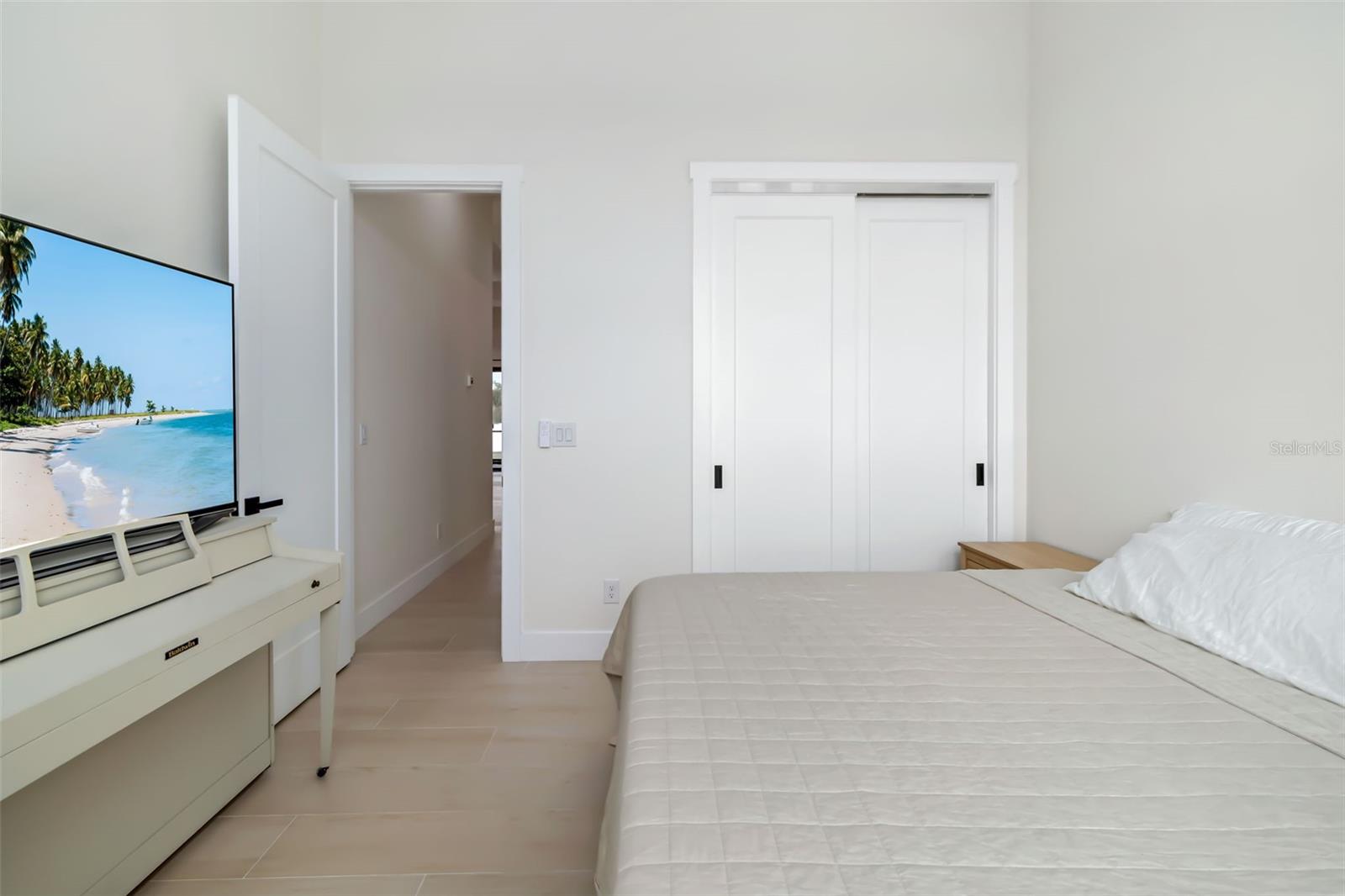 ROTONDA SANDS - Residential