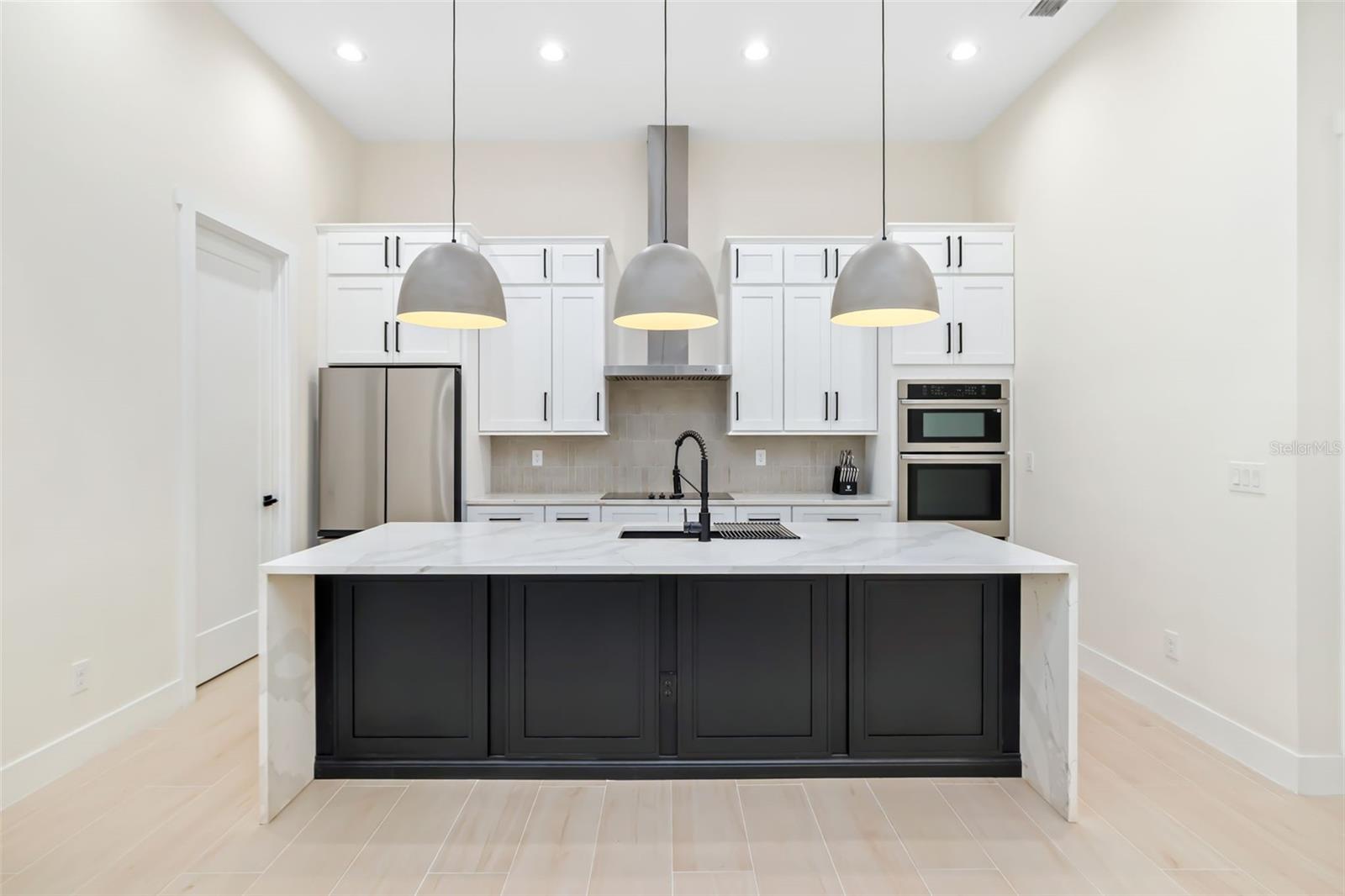 ROTONDA SANDS - Residential