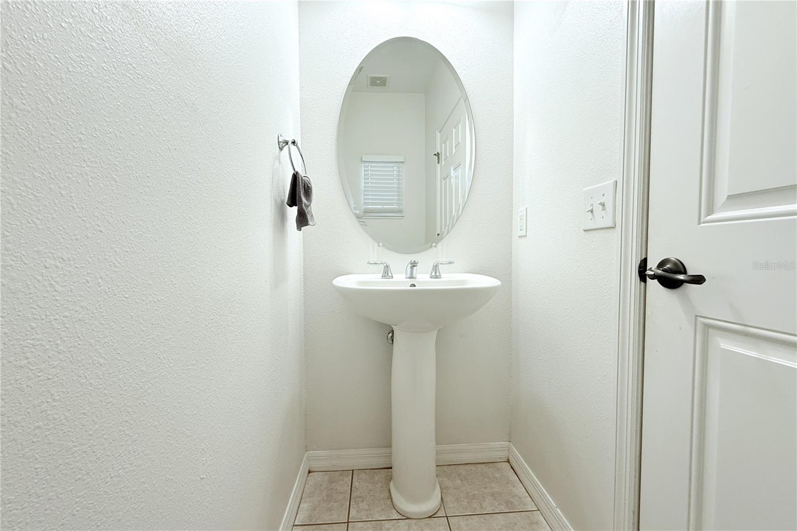 WHISPERING OAKS TWNHMS - Residential