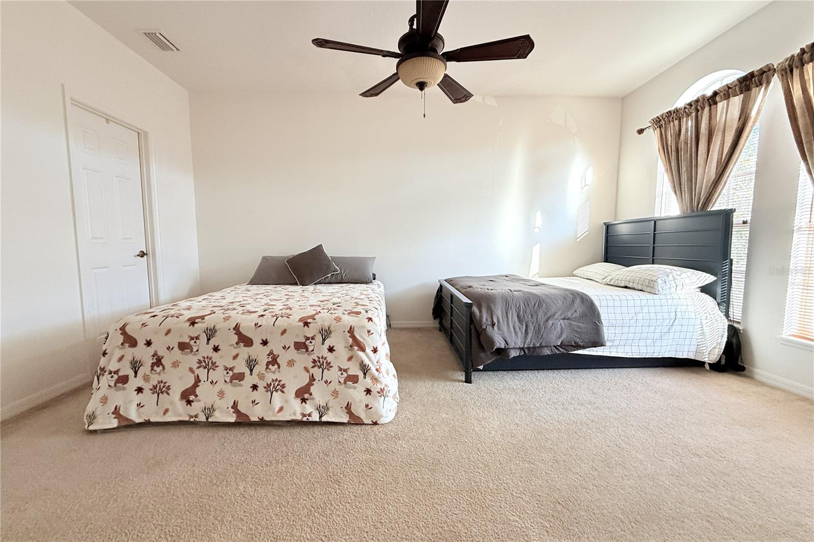 WHISPERING OAKS TWNHMS - Residential