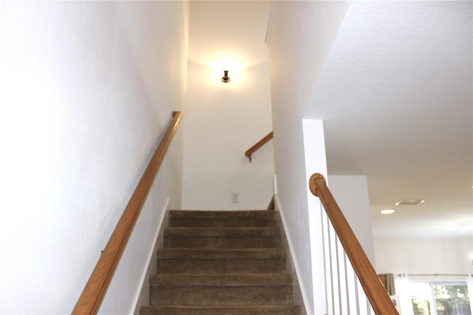 WHISPERING OAKS TWNHMS - Residential