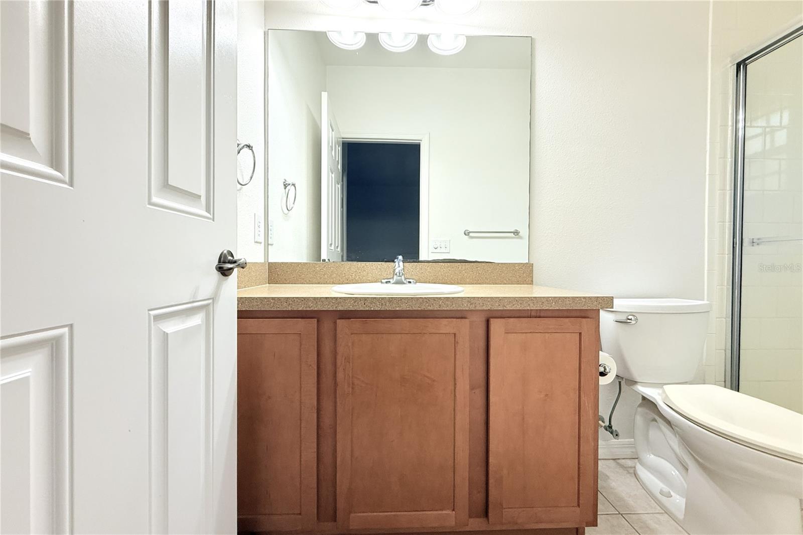 WHISPERING OAKS TWNHMS - Residential