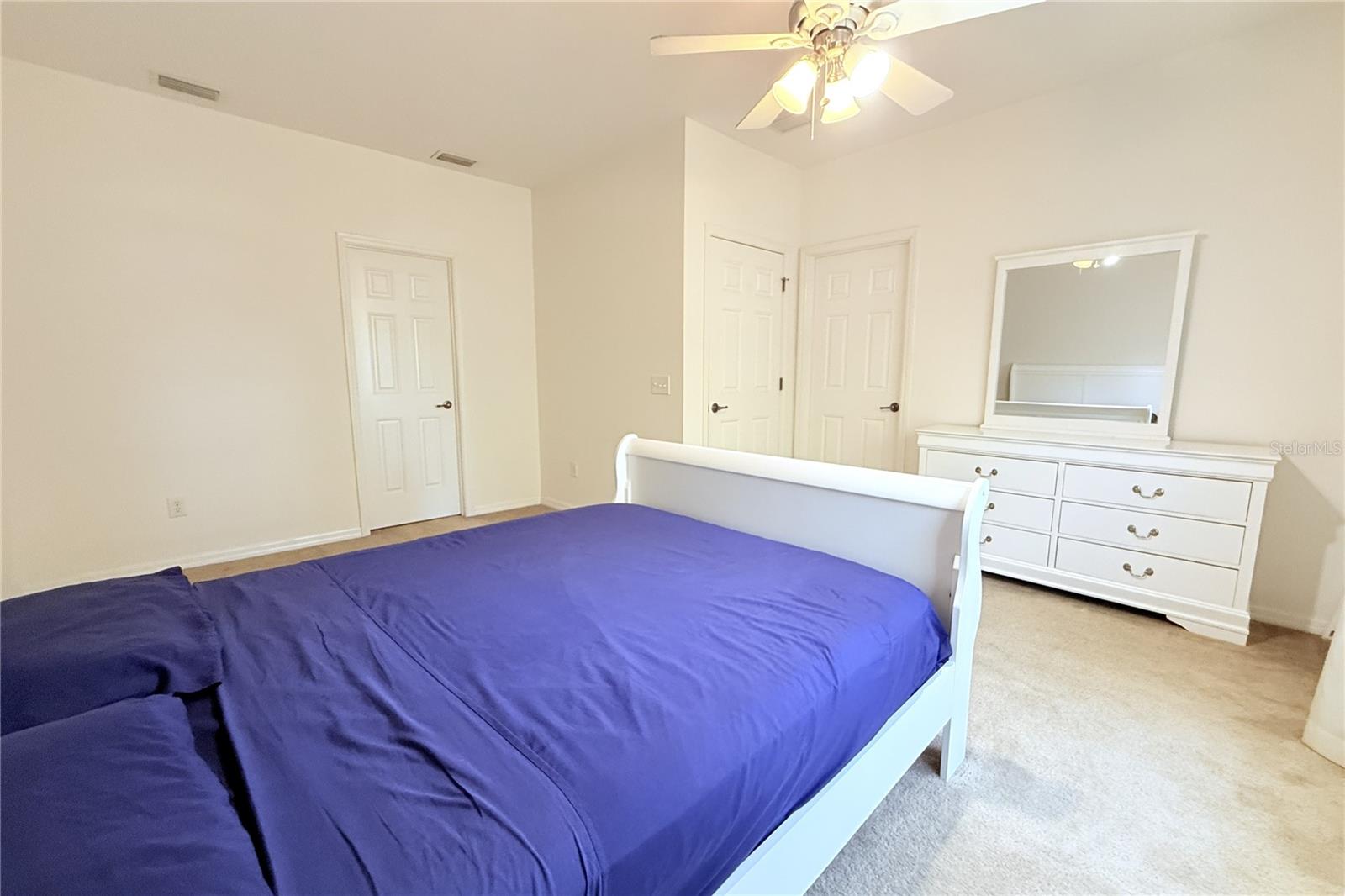 WHISPERING OAKS TWNHMS - Residential