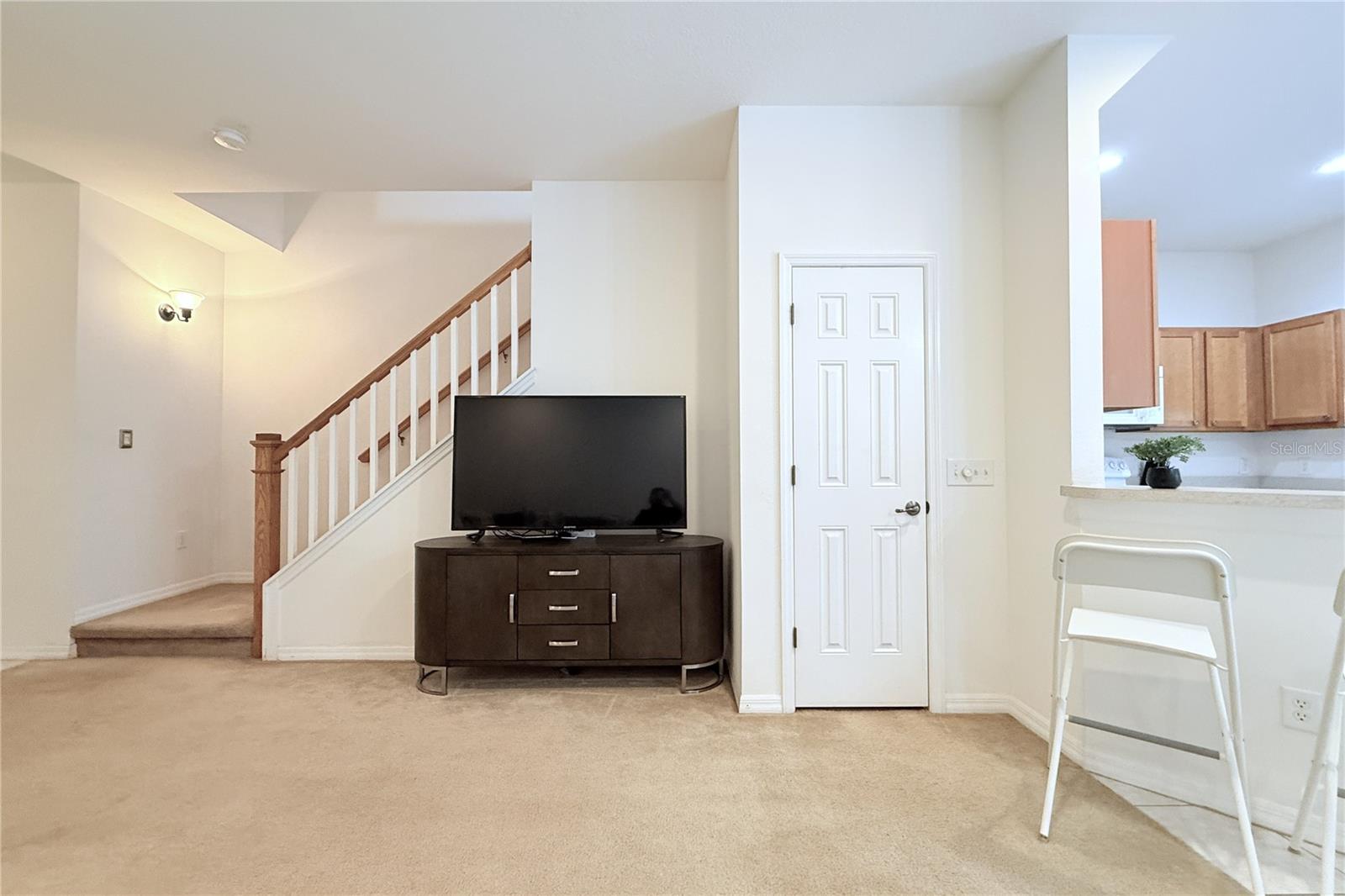 WHISPERING OAKS TWNHMS - Residential