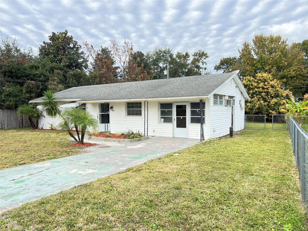 Photo of 775 Park Lane, Kissimmee, FL 34741 (MLS # S5141184)