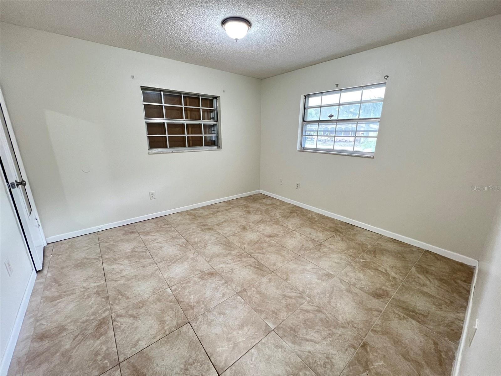 TROPICAL PARK UNIT 1 - Residential