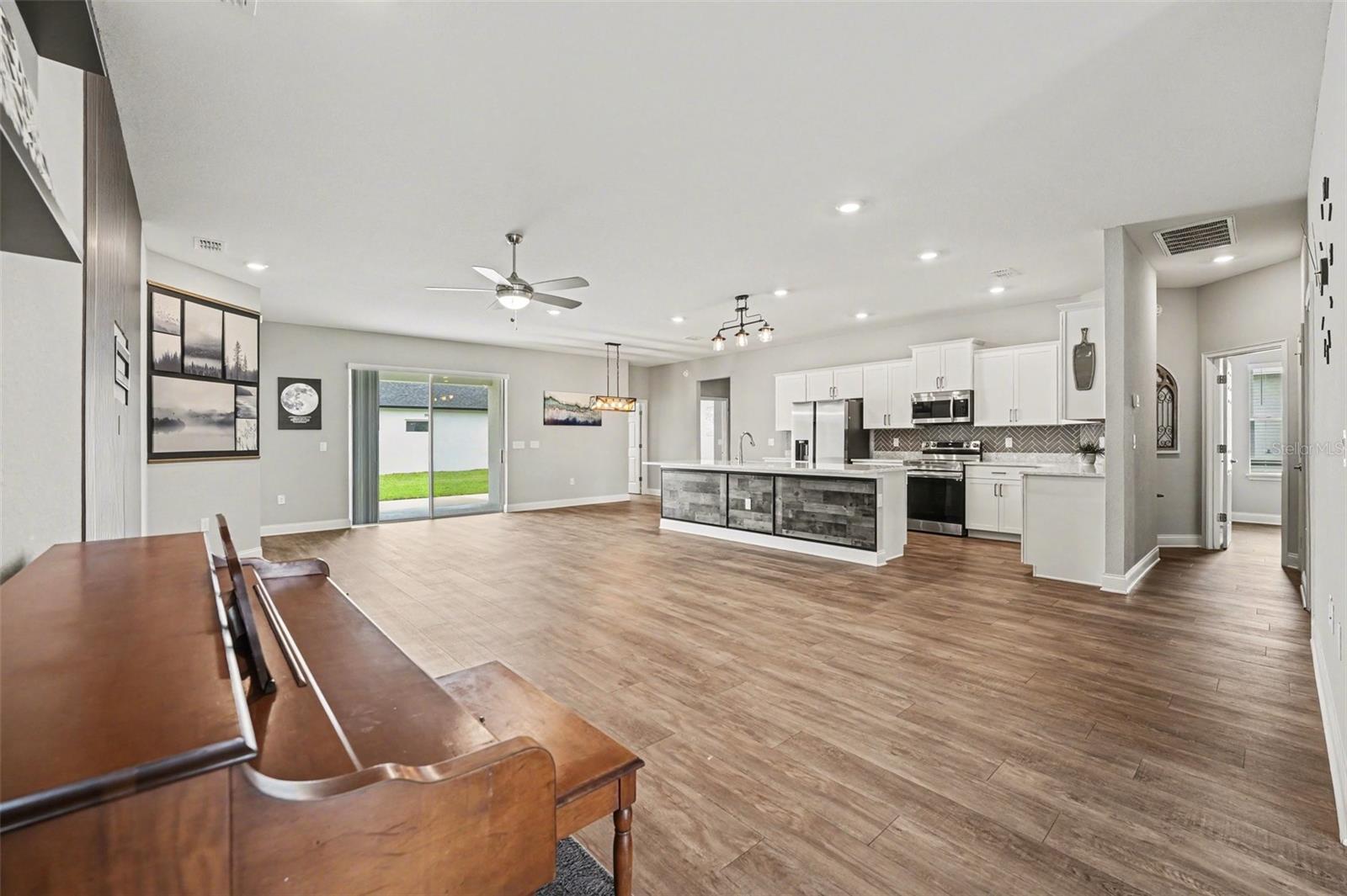 TREYMONT PH 2 - Residential