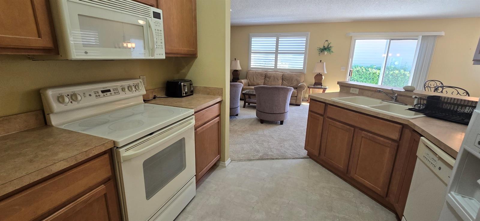 VILLAGES OF SUMTER FERNANDINA VILLAS - Residential Lease