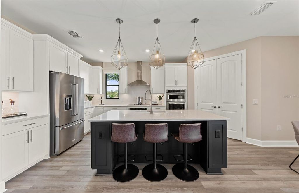 Photo of 16518 Ennis Place, Bradenton, FL 34212 (MLS # TB8459431)