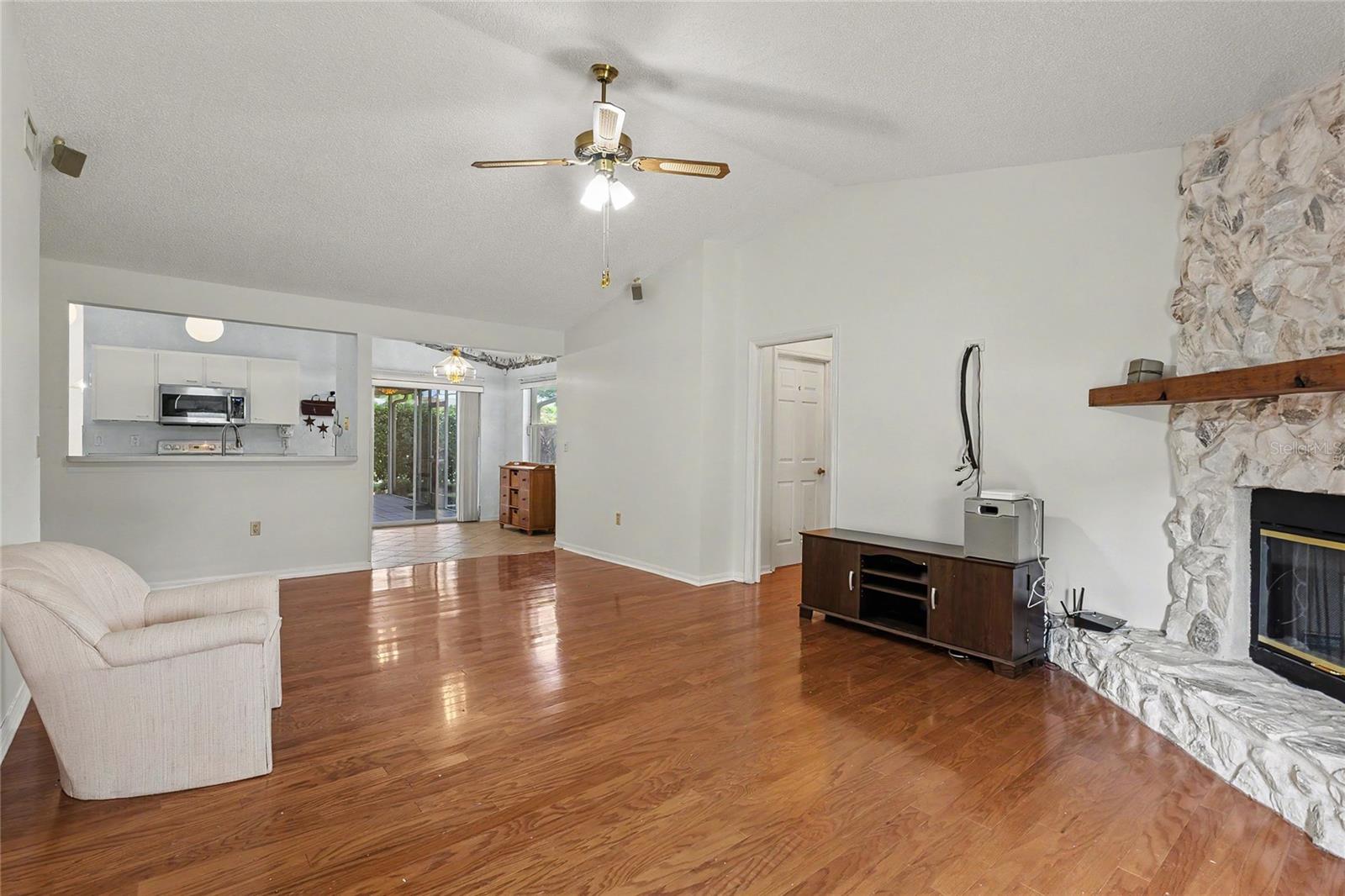 BRIARWOOD UNITS 1&2 - Residential
