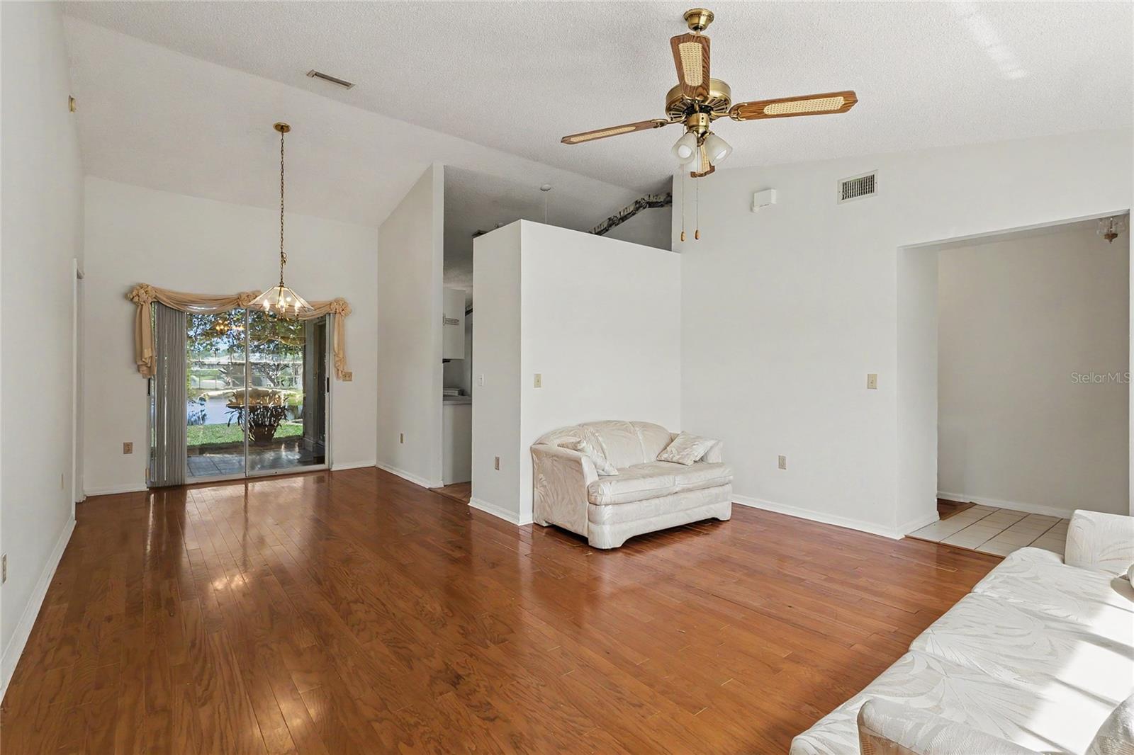 BRIARWOOD UNITS 1&2 - Residential