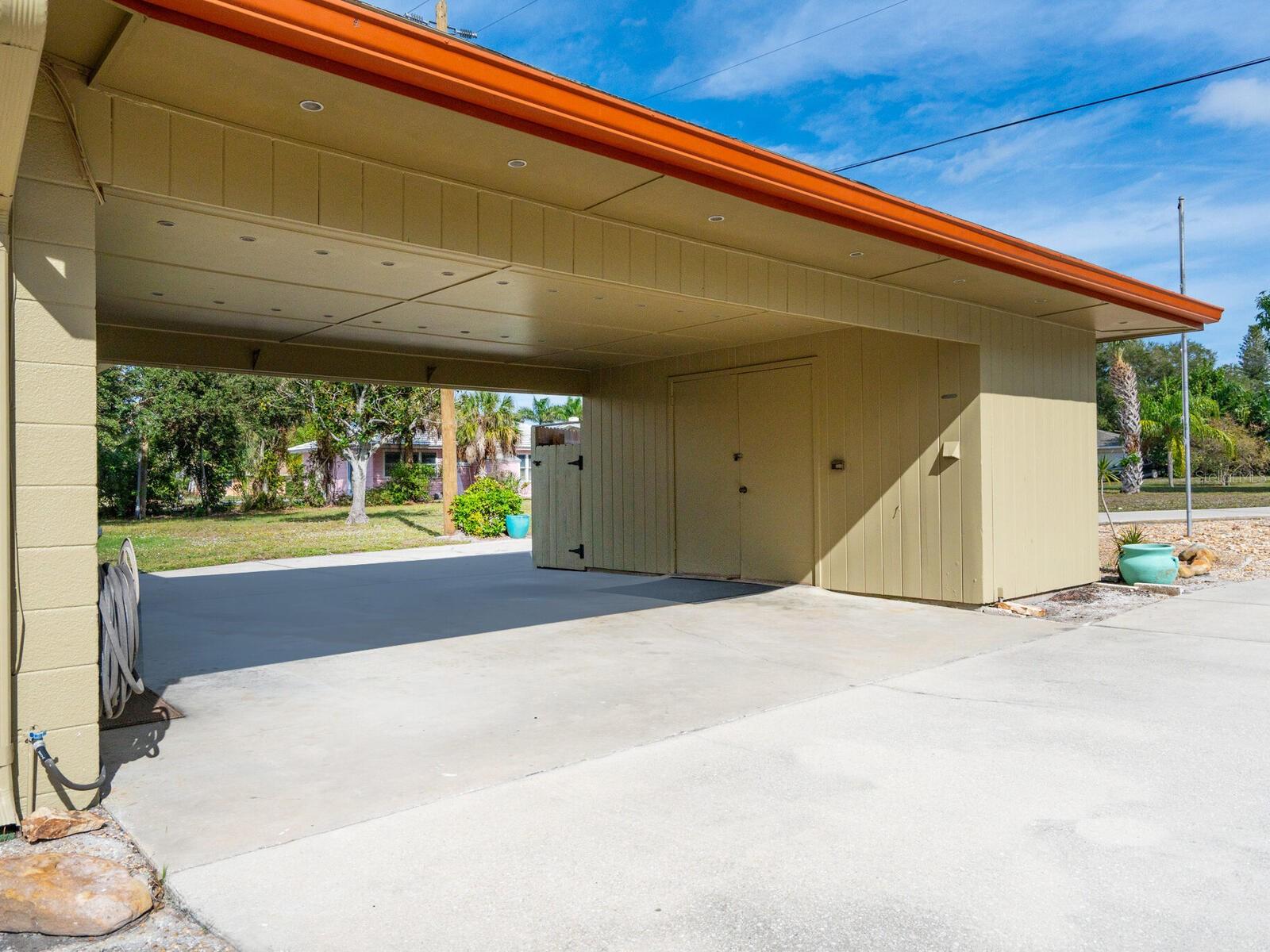 WHITFIELD ESTATES UNIT 1 - Residential