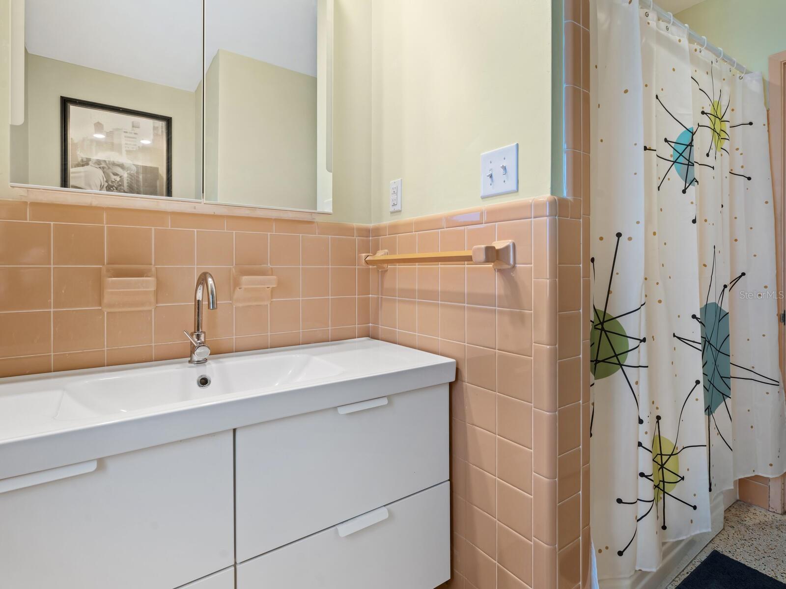 WHITFIELD ESTATES UNIT 1 - Residential